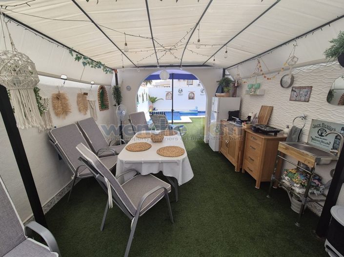 Image No.14-3 Bed Property for sale