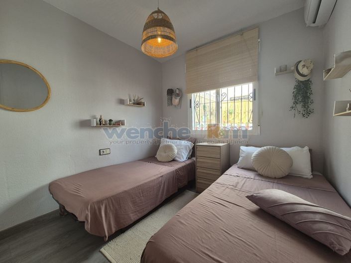 Image No.27-3 Bed Property for sale