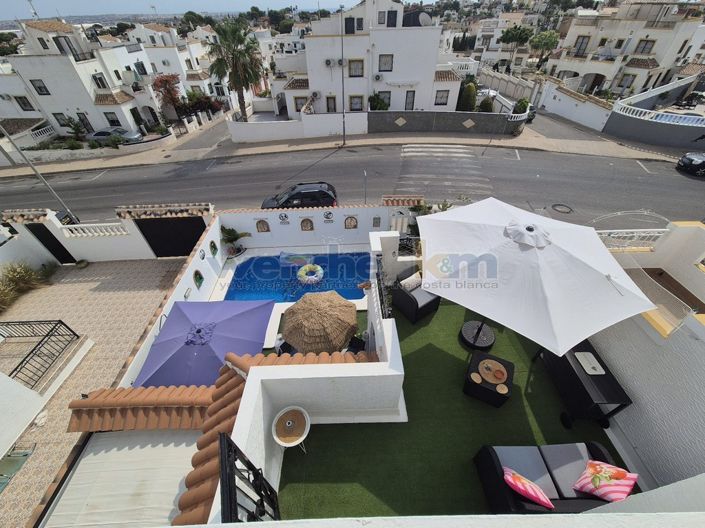 Image No.41-3 Bed Property for sale