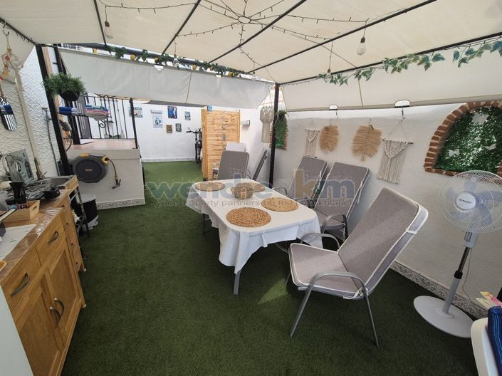 Image No.8-3 Bed Property for sale