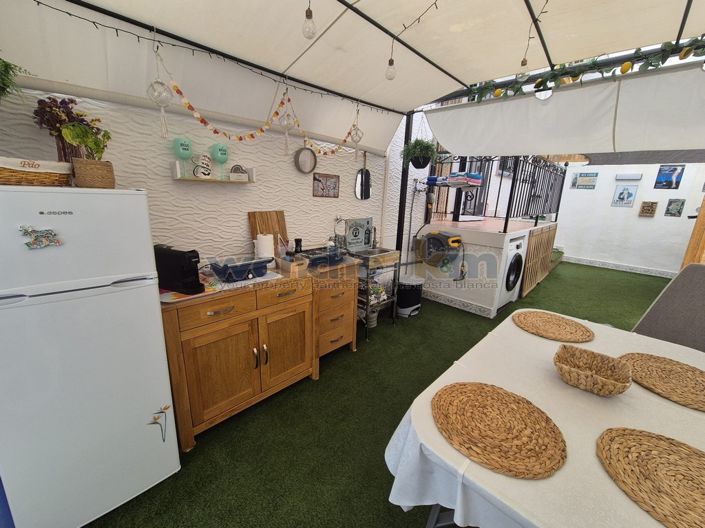 Image No.10-3 Bed Property for sale