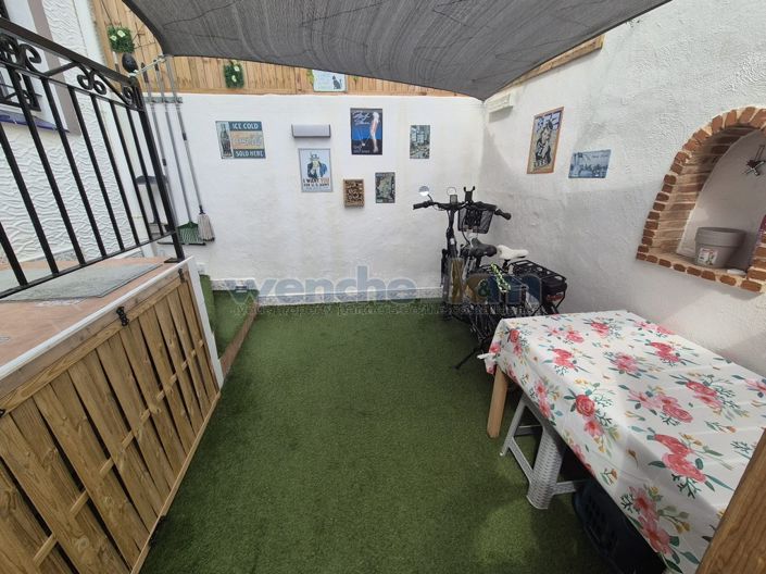 Image No.11-3 Bed Property for sale