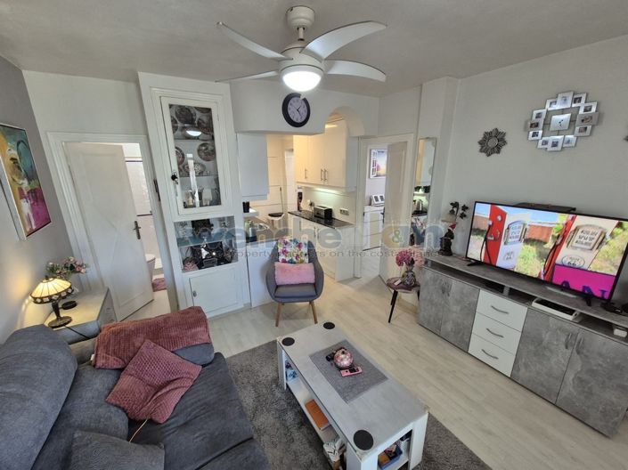 Image No.19-3 Bed Property for sale