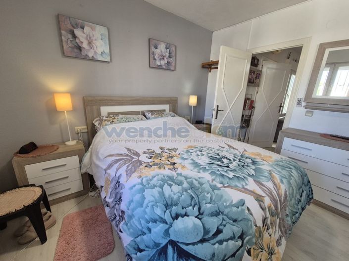 Image No.23-3 Bed Property for sale