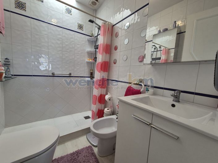 Image No.25-3 Bed Property for sale