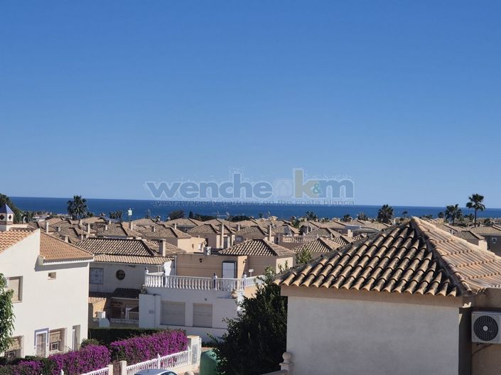 Image No.37-3 Bed Property for sale