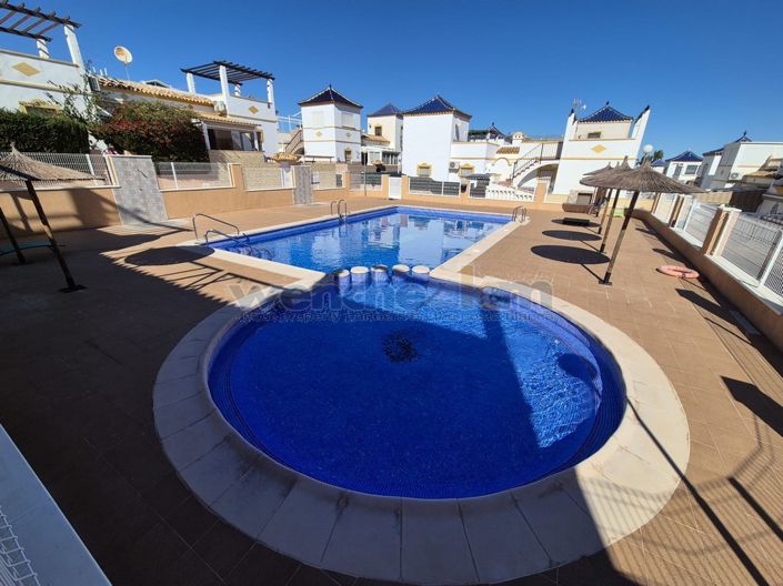 Image No.38-3 Bed Property for sale