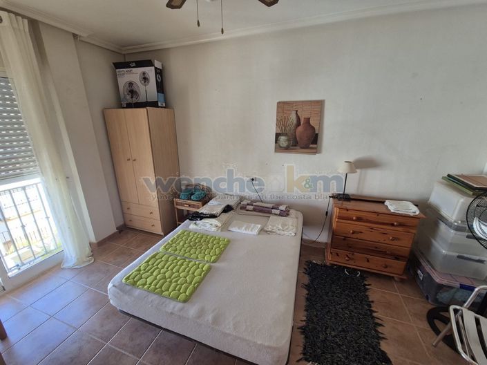 Image No.15-3 Bed Property for sale