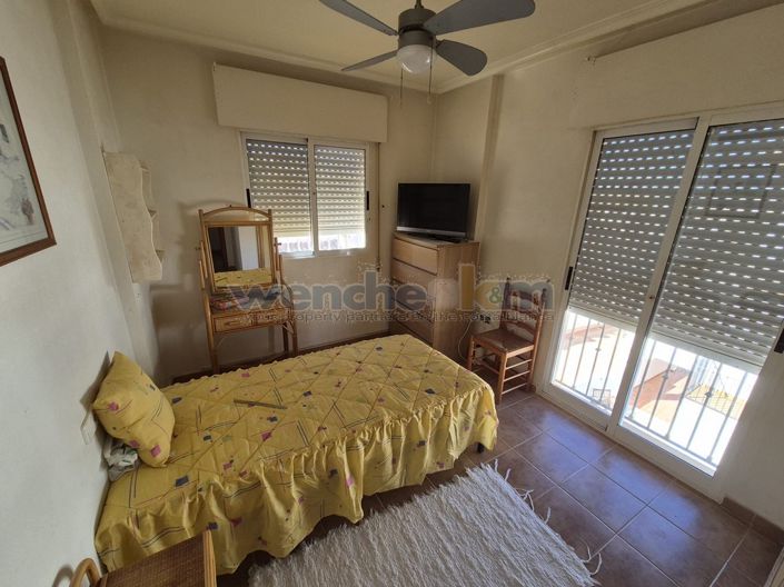 Image No.19-3 Bed Property for sale