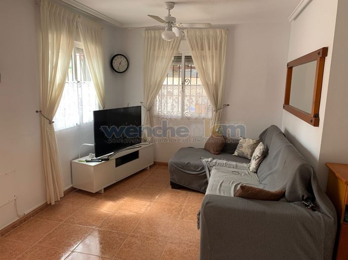 Image No.12-3 Bed Property for sale