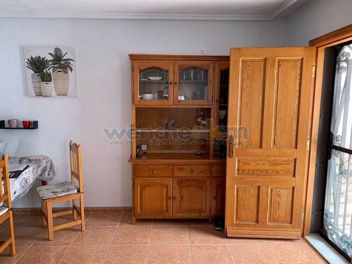 Image No.13-3 Bed Property for sale