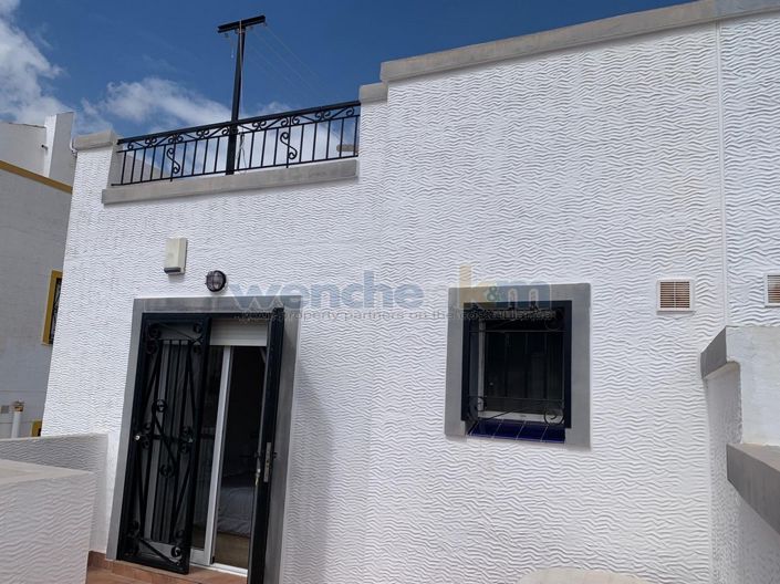 Image No.27-3 Bed Property for sale