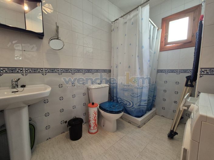 Image No.18-2 Bed Property for sale