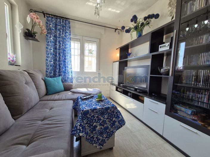 Image No.20-2 Bed Property for sale