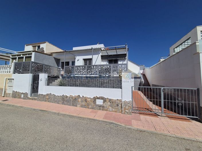 Image No.3-2 Bed Property for sale