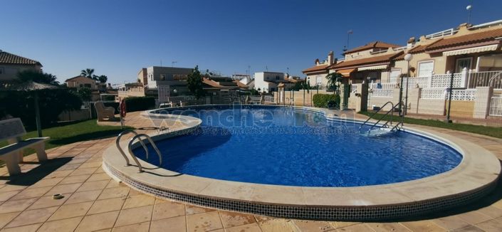 Image No.30-2 Bed Property for sale