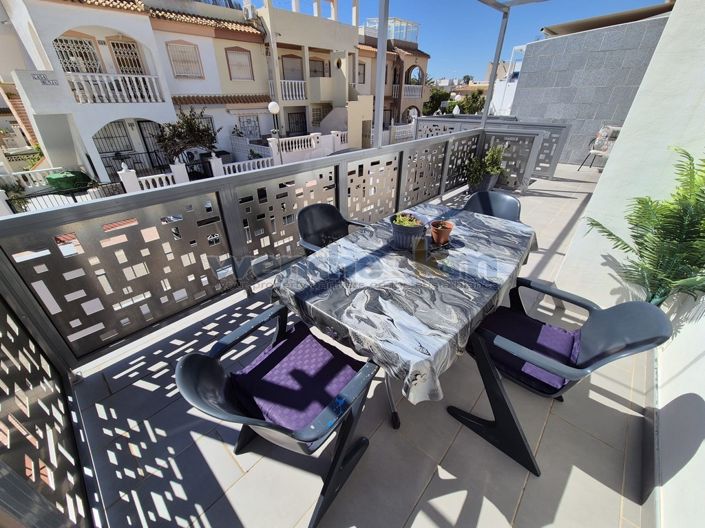 Image No.7-2 Bed Property for sale