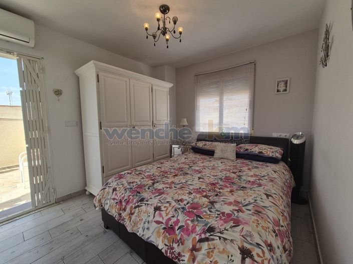 Image No.21-2 Bed Property for sale