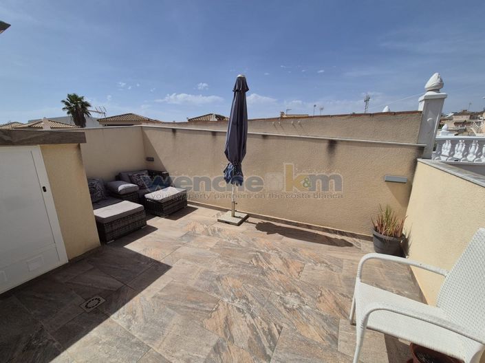 Image No.28-2 Bed Property for sale