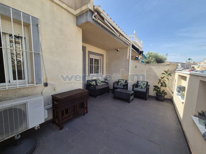 Image No.10-2 Bed Property for sale
