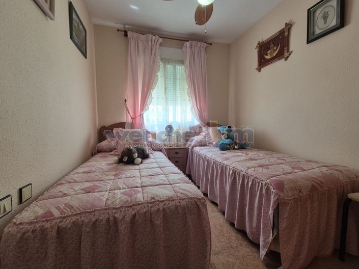 Image No.30-3 Bed Property for sale