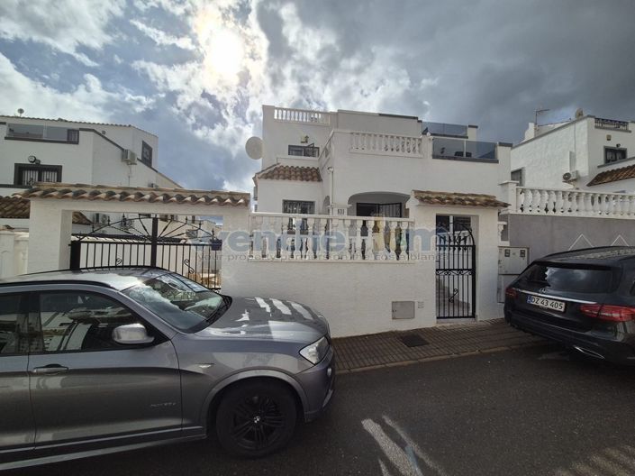 Image No.3-3 Bed Property for sale