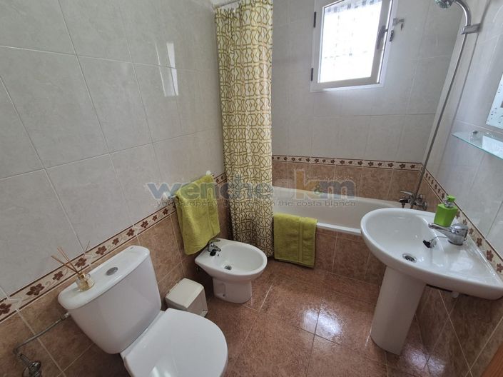 Image No.23-3 Bed Property for sale