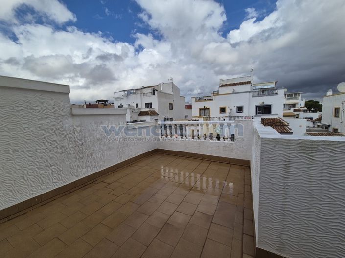 Image No.27-3 Bed Property for sale