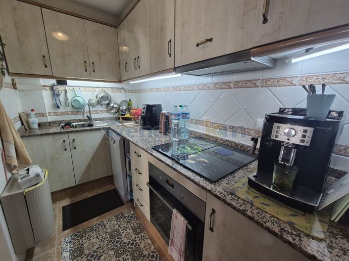 Image No.21-2 Bed Property for sale