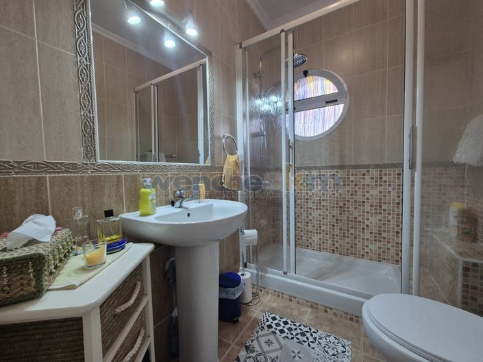 Image No.24-2 Bed Property for sale