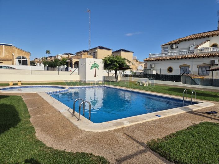 Image No.4-2 Bed Property for sale