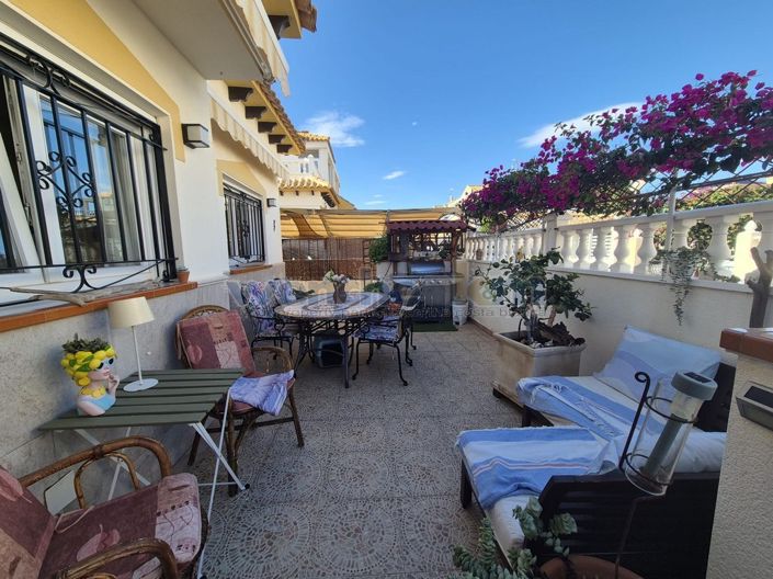 Image No.9-2 Bed Property for sale