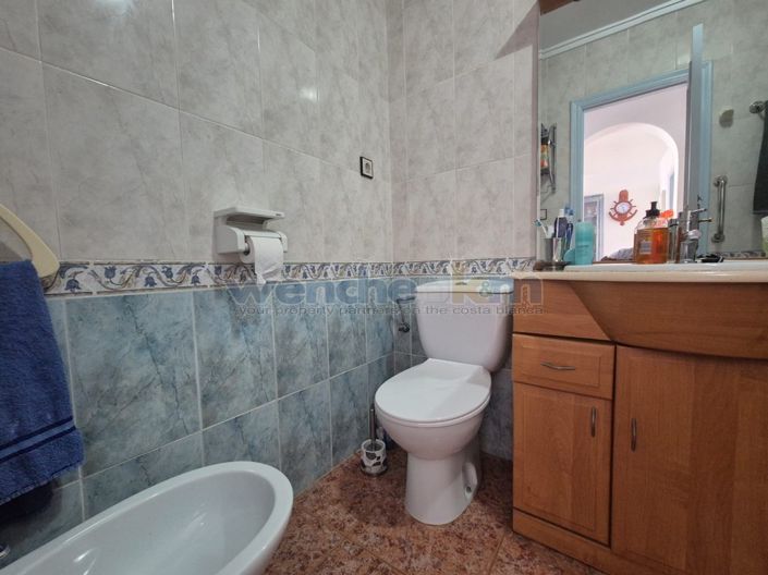 Image No.15-2 Bed Bungalow for sale