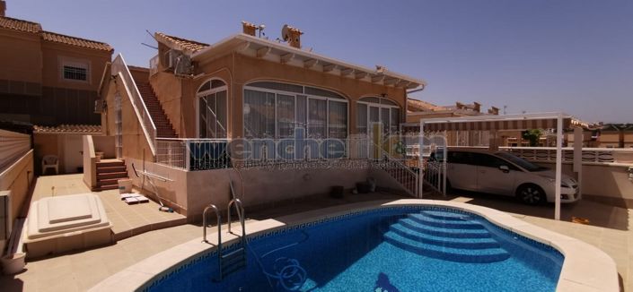 Image No.1-Villa de 3 chambres à vendre à Orihuela Costa