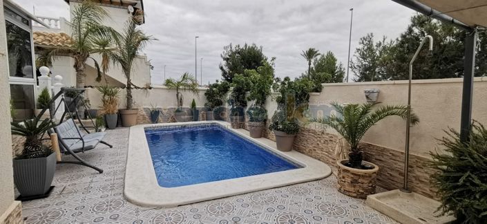 Image No.11-Villa de 4 chambres à vendre à Orihuela Costa