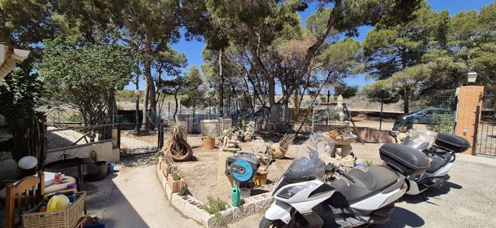 Image No.19-8 Bed Villa for sale