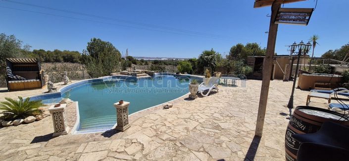 Image No.3-Villa de 8 chambres à vendre à Torrevieja