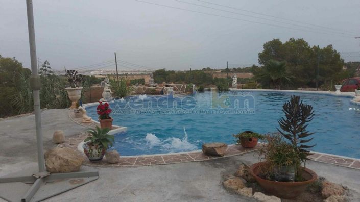 Image No.37-8 Bed Villa for sale