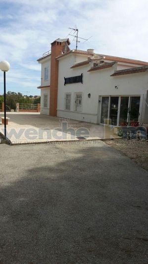 Image No.41-8 Bed Villa for sale