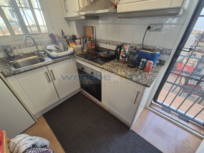 Image No.12-3 Bed Semi-Detached for sale