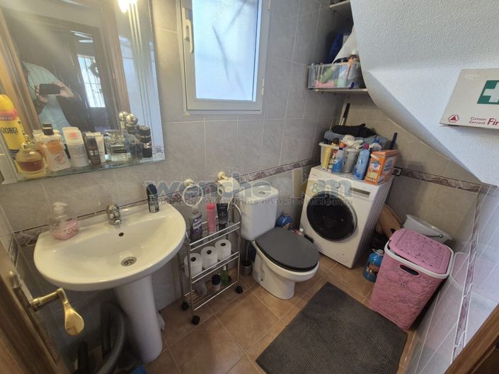 Image No.17-3 Bed Semi-Detached for sale