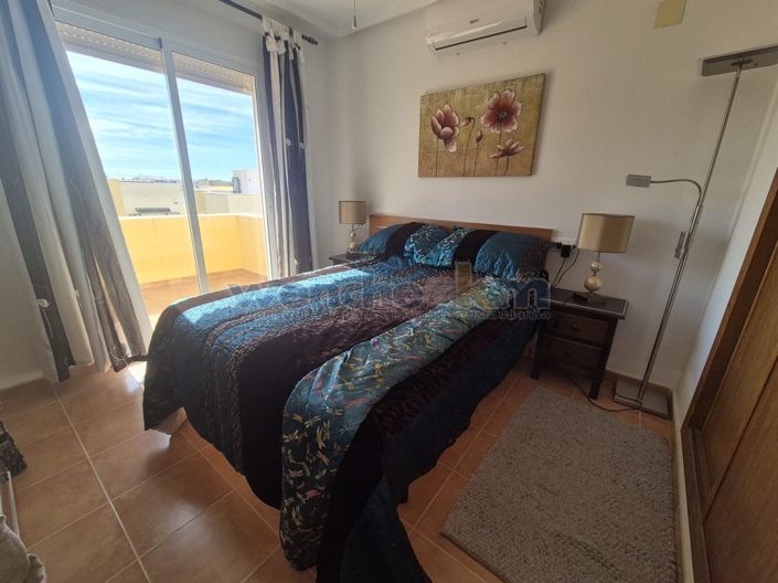 Image No.20-3 Bed Semi-Detached for sale