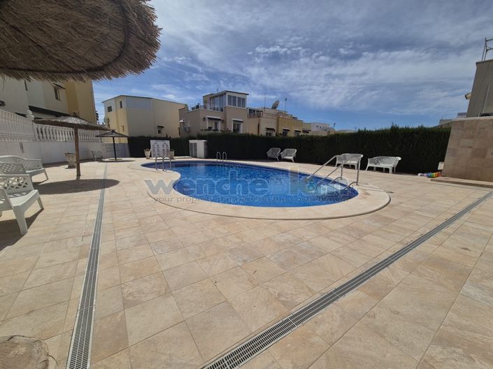 Image No.31-3 Bed Semi-Detached for sale