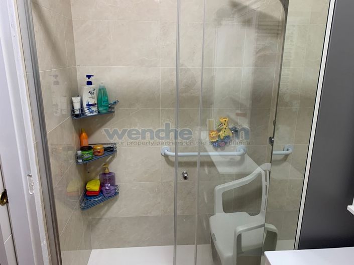 Image No.12-2 Bed Property for sale