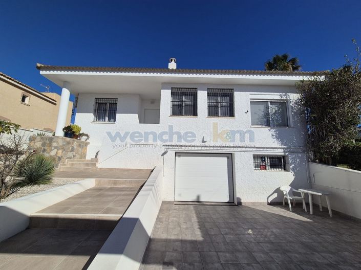 Image No.3-Villa de 4 chambres à vendre à Orihuela Costa