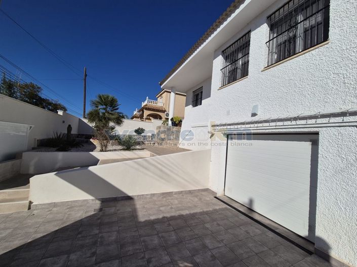 Image No.5-Villa de 4 chambres à vendre à Orihuela Costa