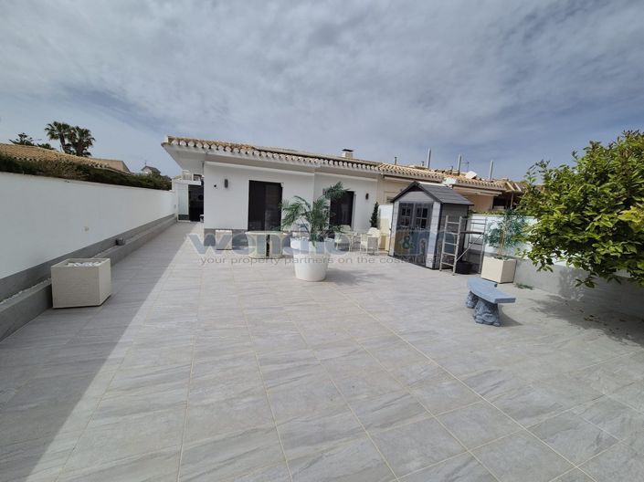 Image No.16-3 Bed Semi-Detached for sale