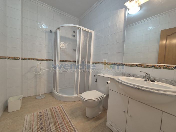 Image No.25-3 Bed Property for sale