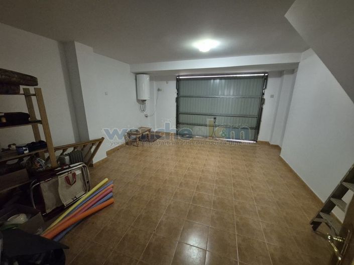 Image No.27-3 Bed Property for sale