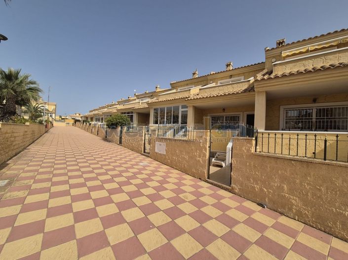 Image No.10-3 Bed Property for sale